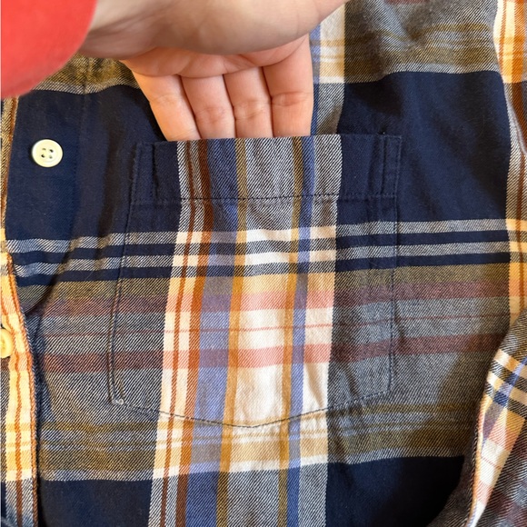 XS Old Navy boyfriend button down - Picture 2 of 3